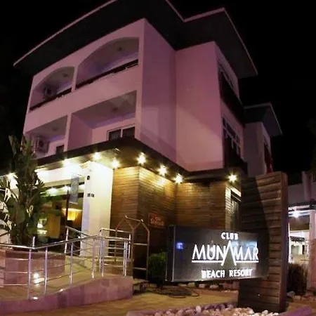 מלון Club Munamar 4*