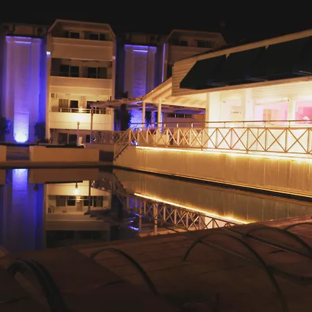 Club Munamar מלון 4*