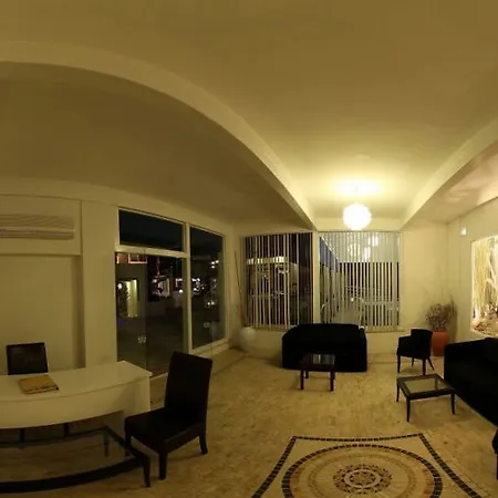 Club Munamar מלון 4*
