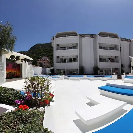 ホテル Club Munamar