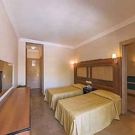 Club Munamar Hotel