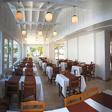Hotell Club Munamar 4*