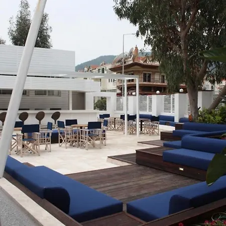 מלון Club Munamar 4*