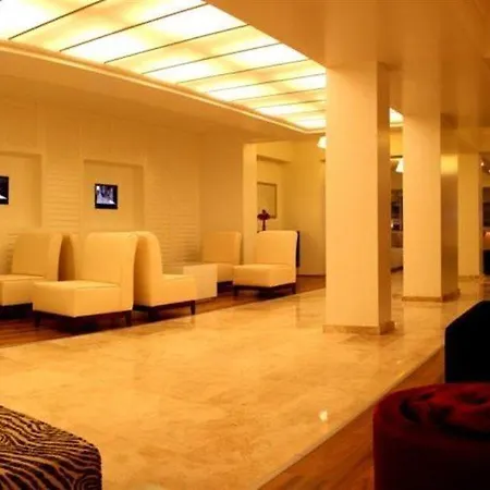 מלון Club Munamar 4*