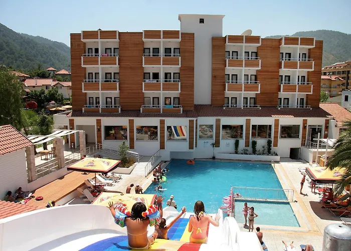 Club Munamar Szálloda 4*