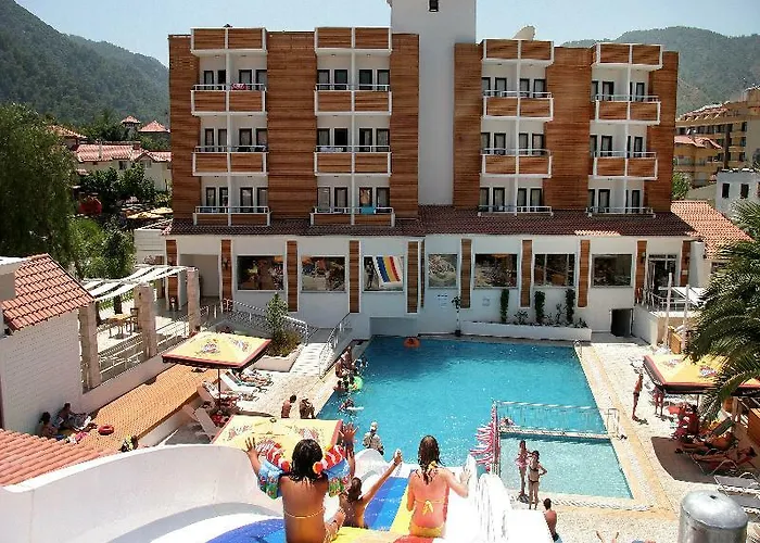 Club Munamar Szálloda