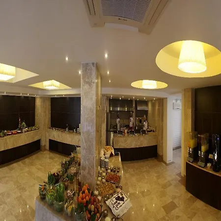 Club Munamar 4* מרמריס